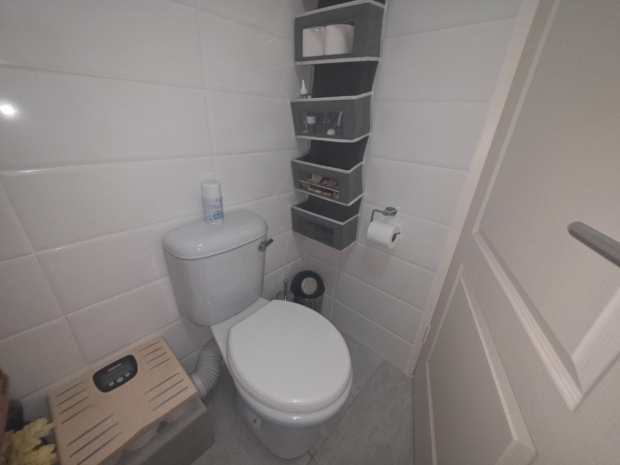 3 Bedroom Property for Sale in Parklands Western Cape